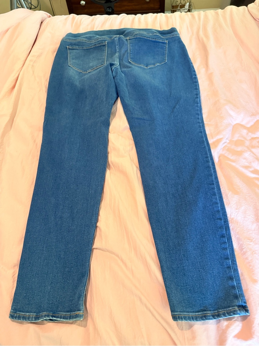 Old Navy Rockstar Jeggings 18W Whiskers - Picture 3 of 7